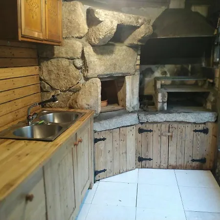 Casa Loureal Ribeira Sacra * 奥伦塞